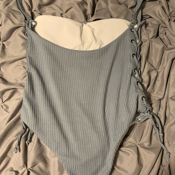 Shien one piece - Picture 3 of 4